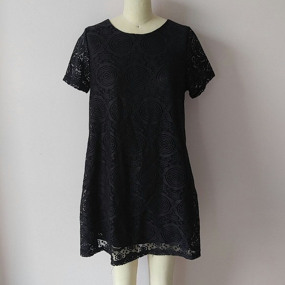 LACE Shift Dress - Picture 1 of 5